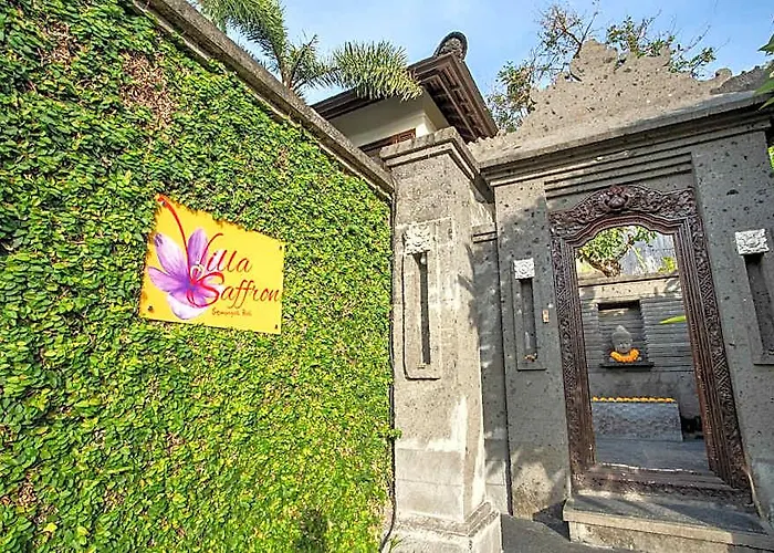 Saffron Bali ホテル スミニャック